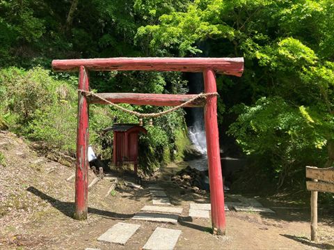 金神の滝1